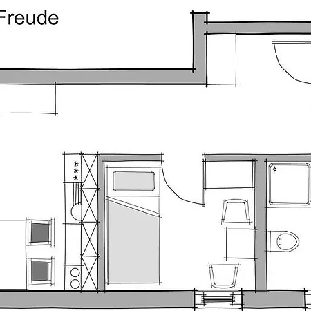 - Apt. 01 *